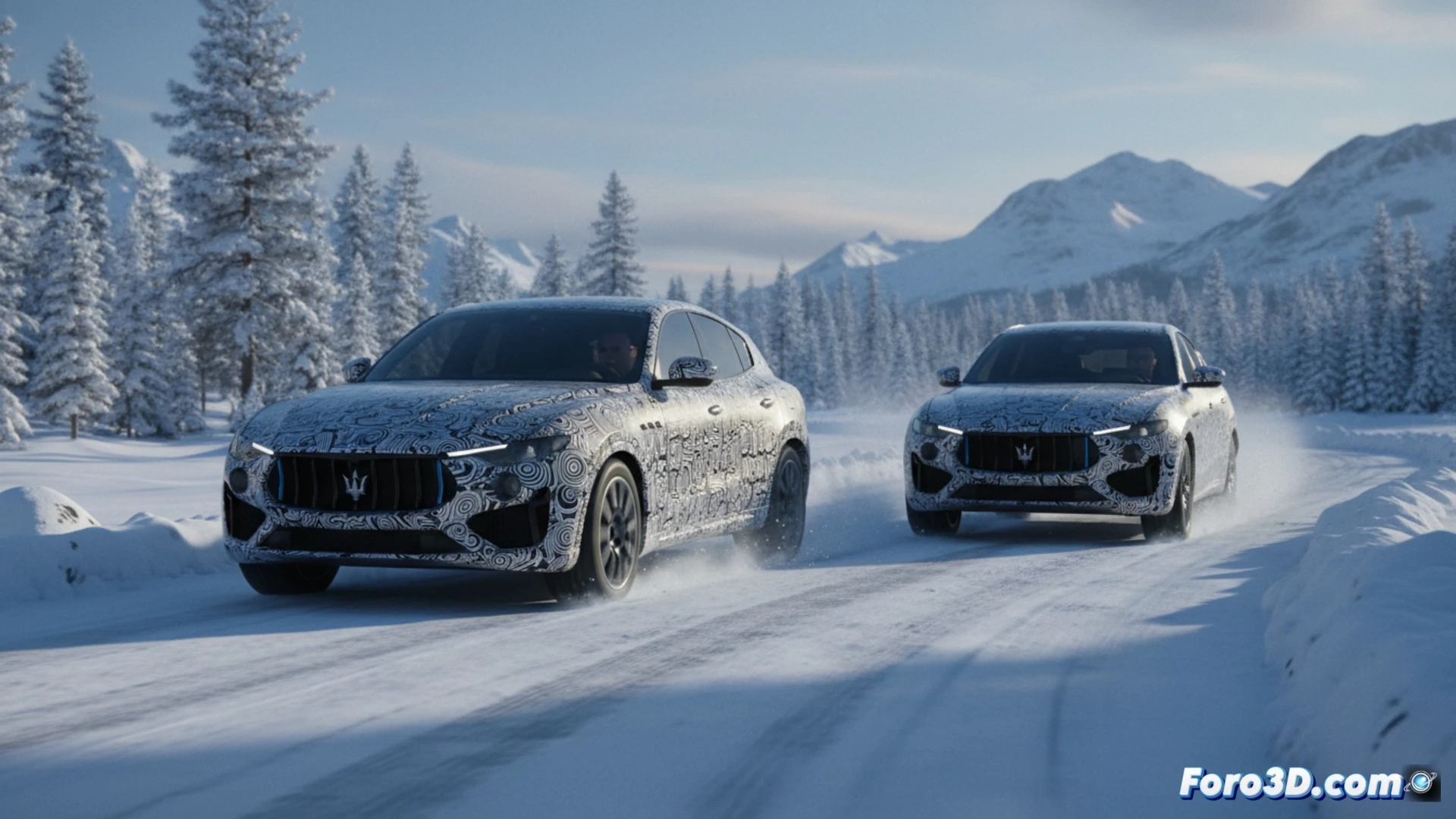 Dos prototipos del Maserati Grecale 2027, uno eléctrico y otro de gasolina, en pruebas invernales con ligeros cambios estéticos.