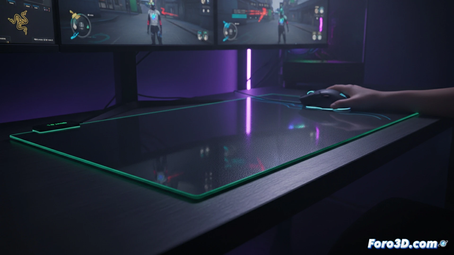 Una alfombrilla de cristal ultradelgada para gaming sobre una mesa, con un mouse encima.