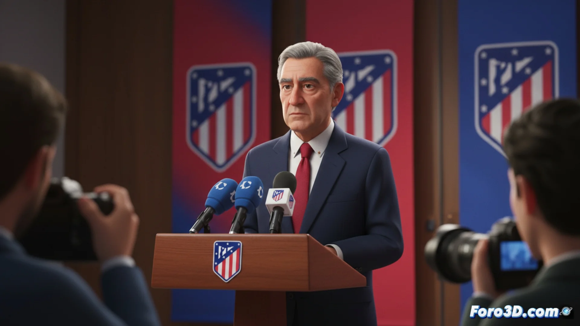 Enrique Cerezo, presidente del Atlético de Madrid, hablando en una rueda de prensa sobre la adaptación de los jugadores en el club rojiblanco.