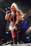 Clic en la imagen para ver su versión completa. 

Nombre: Angela Gossow.jpg 
Visitas: 606 
Tamaño: 72.0 KB 
ID: 100249