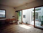 Clic en la imagen para ver su versión completa. 

Nombre: 179525-3ds-max-me-apunto-a-algun-reto-1303147617-casa-interior-exterior-02.jpg 
Visitas: 1140 
Tamaño: 134.2 KB 
ID: 179532