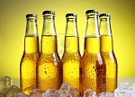 Clic en la imagen para ver su versión completa. 

Nombre: 9636300-botellas-de-cerveza-fria-y-fresca-con-hielo-sobre-fondo-amarillo.jpg 
Visitas: 10971 
Tamaño: 169.4 KB 
ID: 210351