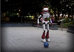 Clic en la imagen para ver su versión completa. 

Nombre: robot-futbolista.jpg 
Visitas: 116 
Tamaño: 681.6 KB 
ID: 240204