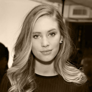 Clic en la imagen para ver su versión completa. 

Nombre: Dylan Penn en el festival de cine SCAD Savannah.jpg 
Visitas: 204 
Tamaño: 24.3 KB 
ID: 240494