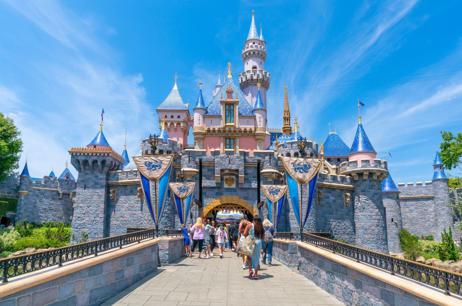 Nombre:  Disney inicia su segunda ronda de despidos masivos.jpg
Visitas: 174
Tamaño: 473.1 KB
