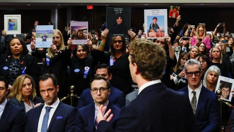 Nombre:  zuckerberg.jpg
Visitas: 54
Tamaño: 56.7 KB
